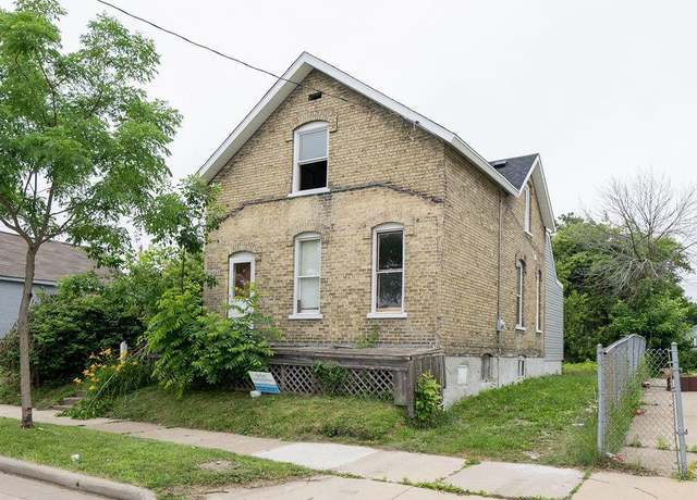 Property at 1606 Dr Martin Luther King Dr, Racine, WI 53404, 3 beds, 2 baths