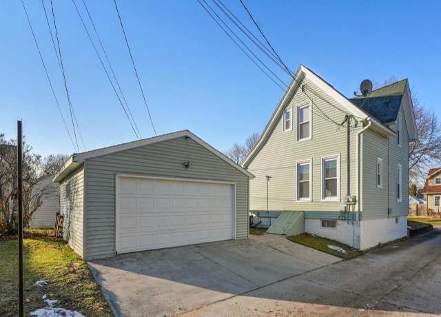 Property at 2317 S 9th St, Sheboygan, WI 53081, 4 beds, 2 baths