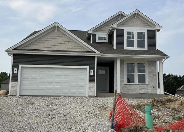 Property at 4404 20th St, Kenosha, WI 53144, 4 beds, 2.5 baths
