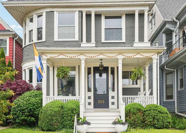 Property at 2003 N Bartlett Ave, Milwaukee, WI 53202, 5 beds, 3 baths