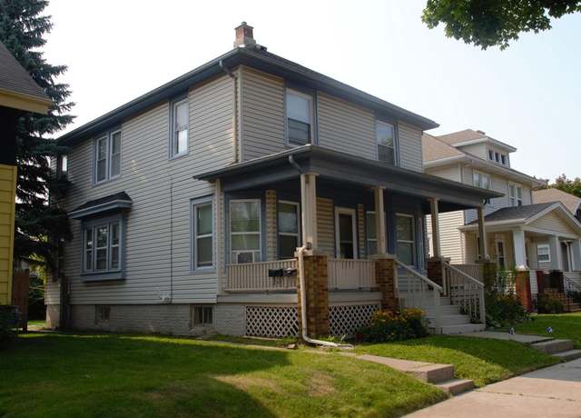 Property at 1328 Arthur Ave, Racine, WI 53405, 2 beds, 2 baths