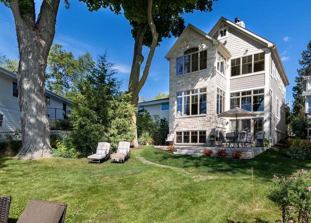 Property at 5648 W Lake Dr, West Bend, WI 53095, 3 beds, 3.5 baths