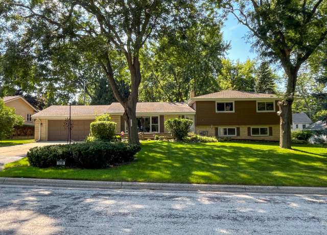 Property at 1239 N 122nd St, Wauwatosa, WI 53226, 4 beds, 2.5 baths