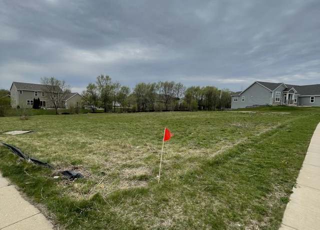 Property at 601 Brockway Dr, Mukwonago, WI 53149