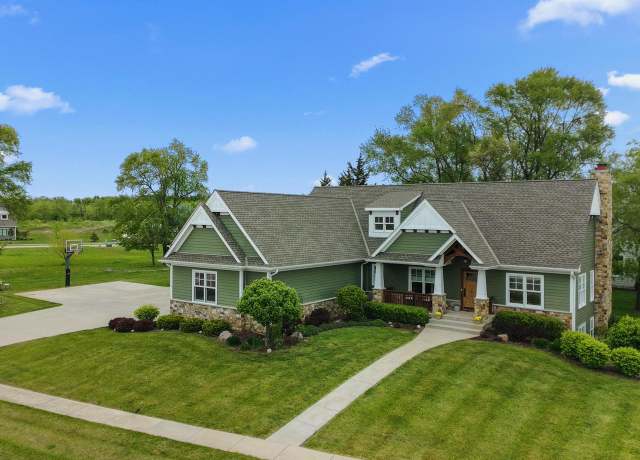 Property at 780 Grove Trl, Twin Lakes, WI 53181, 5 beds, 3.5 baths