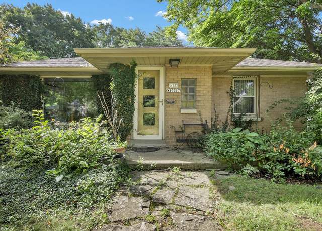 Property at N87W15717 Kenwood Blvd, Menomonee Falls, WI 53051, 4 beds, 1.5 baths