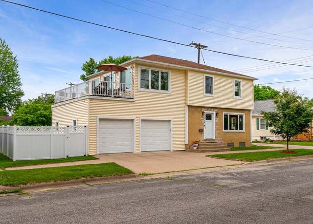 Property at 1118 20th Street South St, La Crosse, WI 54601, 2 beds, 1.5 baths