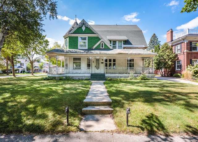 Property at 2402 Jefferson St, Two Rivers, WI 54241, 6 beds, 2.5 baths