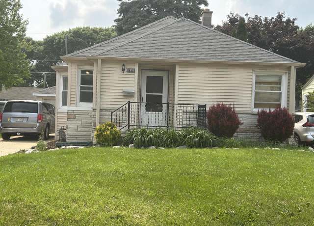 Property at 1961 S 94th St, West Allis, WI 53227, 2 beds, 2 baths