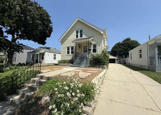 Property at 3464 S Brust Ave, Milwaukee, WI 53207, 2 beds, 2 baths