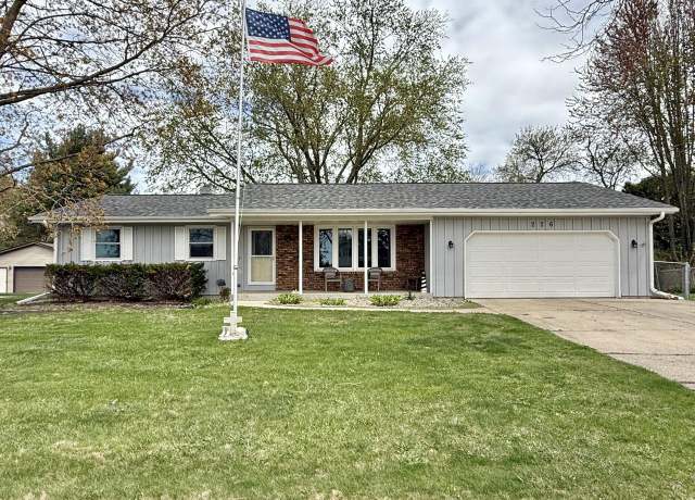 Property at 226 Westridge Rd, Janesville, WI 53548, 4 beds, 2 baths