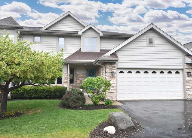 Property at 1008 Pilgrim Pkwy, Elm Grove, WI 53122, 2 beds, 2.5 baths