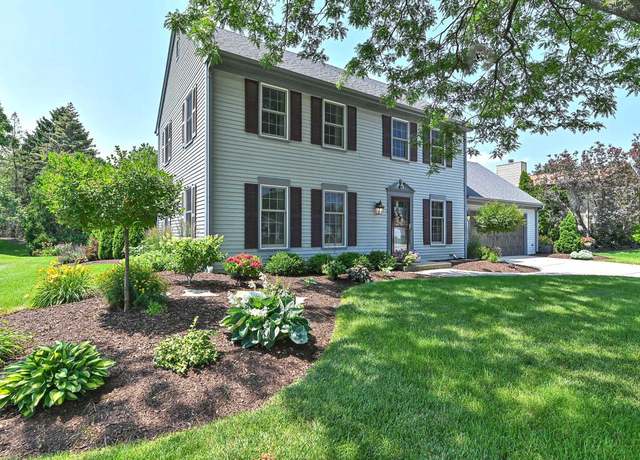 Property at 7819 S 83rd St, Franklin, WI 53132, 3 beds, 2.5 baths