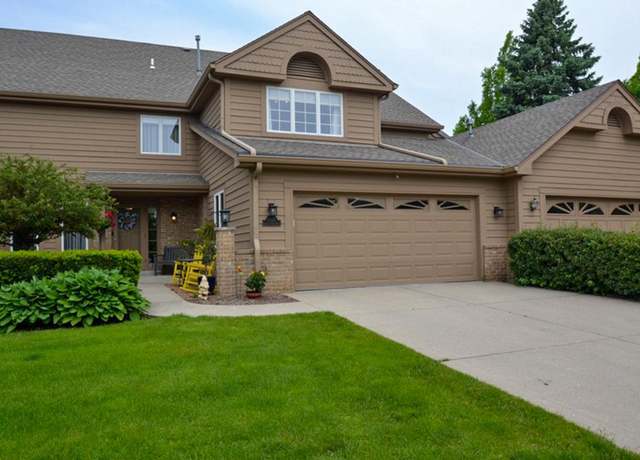 Property at 8505 S Country Club Dr, Franklin, WI 53132, 2 beds, 3 baths