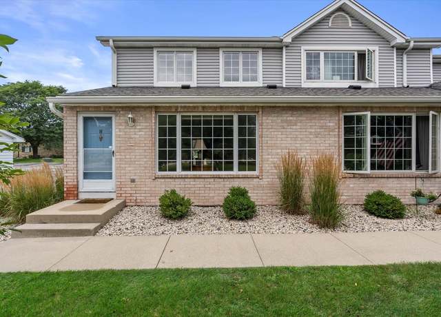 Property at 10380 W Whitnall Edge Cir Unit H, Franklin, WI 53132, 2 beds, 3.5 baths