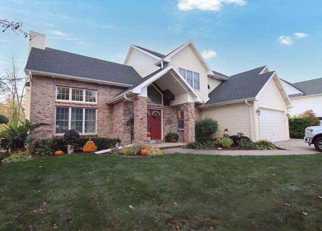 Property at 1091 Park Ridge Ave, Oshkosh, WI 54901, 3 beds, 3.5 baths