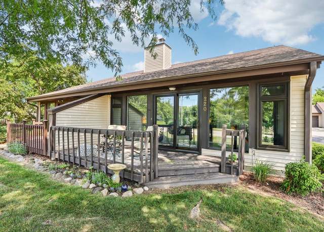 Property at 220 E Drexel Ave Unit C-2, Oak Creek, WI 53154, 2 beds, 1.5 baths