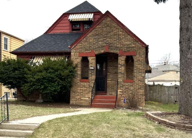 Property at 4637 W Scranton Pl, Milwaukee, WI 53216, 4 beds, 1.5 baths