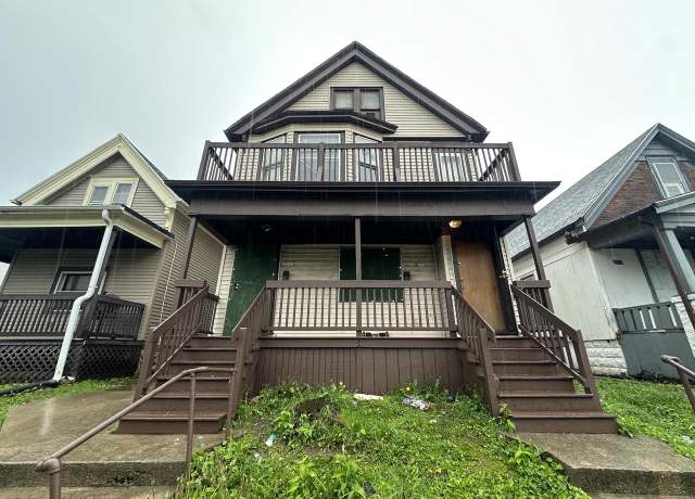 Property at 2921 W Walnut St #2923, Milwaukee, WI 53208, 6 beds, 2 baths
