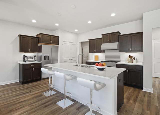 Property at 1436 Tenny Ave #101, Waukesha, WI 53189, 2 beds, 2 baths