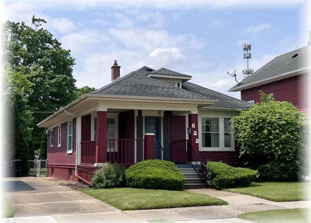 Property at 622 Belmont Ave, Racine, WI 53405, 2 beds, 1 bath