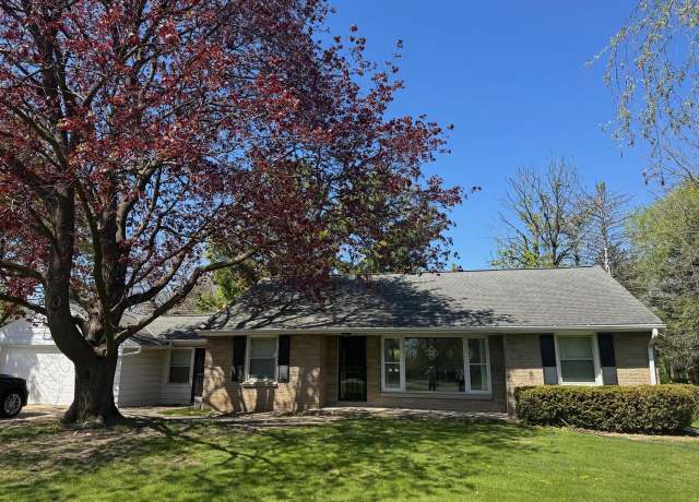 Property at 6043 N 118th St, Milwaukee, WI 53225, 3 beds, 2 baths