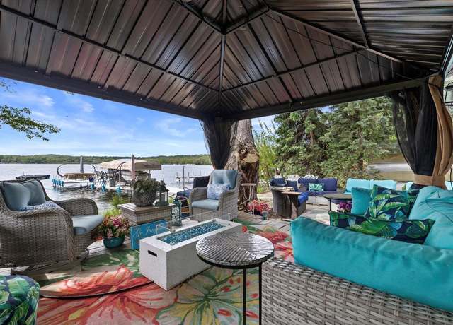Property at N26W30255 Maple Ave, Pewaukee, WI 53072, 3 beds, 3 baths