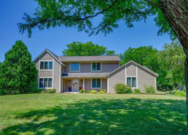Property at 20550 Dexter Ct, Brookfield, WI 53045, 4 beds, 2.5 baths