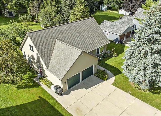 Property at 813 High St, Oconomowoc, WI 53066, 3 beds, 2.5 baths