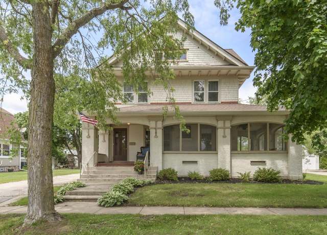 Property at 210 Park Ave, Mukwonago, WI 53149, 4 beds, 1.5 baths