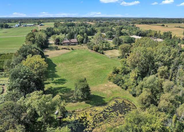 Property at 9748 W Bonniwell Rd, Mequon, WI 53097, 4 beds, 2 baths