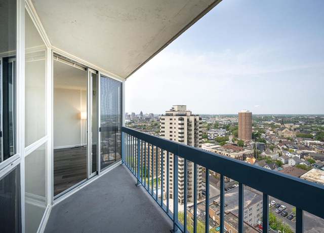 Property at 1660 N Prospect Ave #2303, Milwaukee, WI 53202, 1 bed, 1 bath