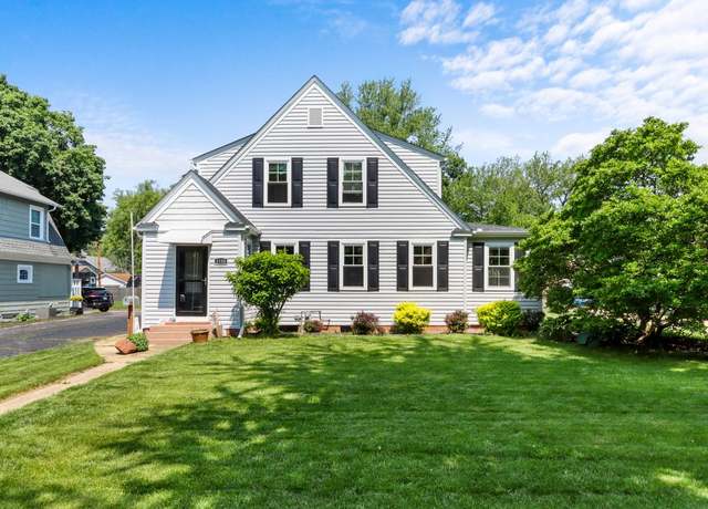 Property at 1133 Racine St, Delavan, WI 53115, 3 beds, 1.5 baths