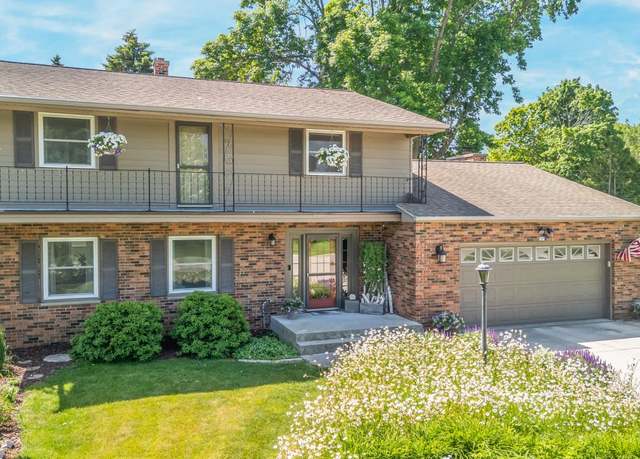 Property at 721 Birch Tree Rd, Sheboygan, WI 53083, 4 beds, 2.5 baths