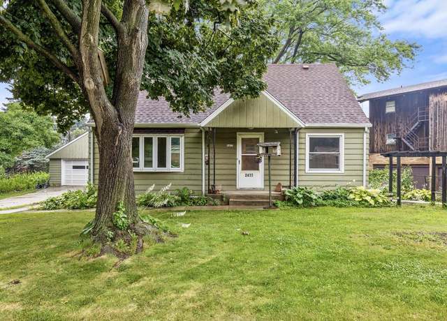 Property at 2477 S 99th St, West Allis, WI 53227, 3 beds, 1.5 baths