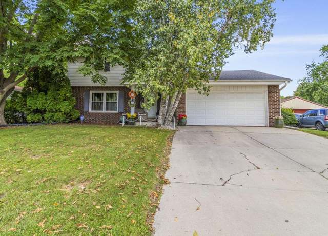 Property at 10442 W Goodrich Ave, Milwaukee, WI 53224, 4 beds, 1.5 baths