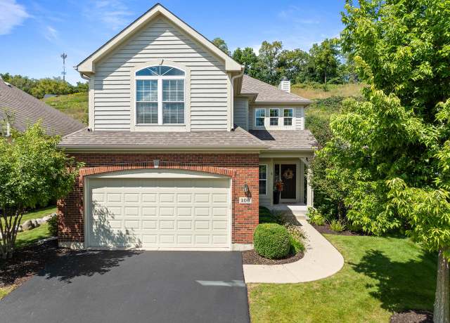 Property at 106 Lake Vista Cir, Fontana, WI 53125, 3 beds, 4 baths