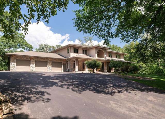Property at 3031 Wild Rose Ln, Onalaska, WI 54650, 5 beds, 4.5 baths