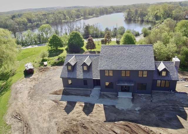 Property at 552 S Stocks Rd, Oconomowoc, WI 53066, 4 beds, 4.5 baths
