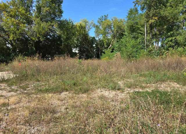 Property at 1207 La Salle St, Lake Geneva, WI 53147