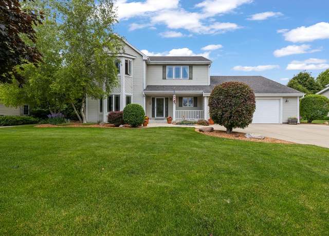 Property at 186 Granary Cir, Hartland, WI 53029, 3 beds, 3 baths