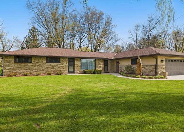Property at N72W16850 Good Hope Rd, Menomonee Falls, WI 53051, 3 beds, 2 baths