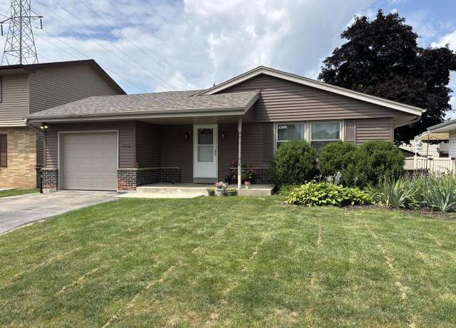 Property at 4047 S 91st Pl, Greenfield, WI 53228, 3 beds, 1.5 baths