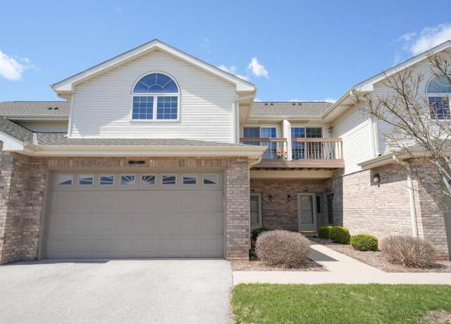 Property at 9211 S 51st St, Franklin, WI 53132, 3 beds, 2 baths