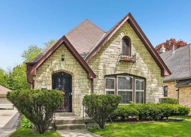 Property at 4182 N 13th St, Milwaukee, WI 53209, 4 beds, 1 bath