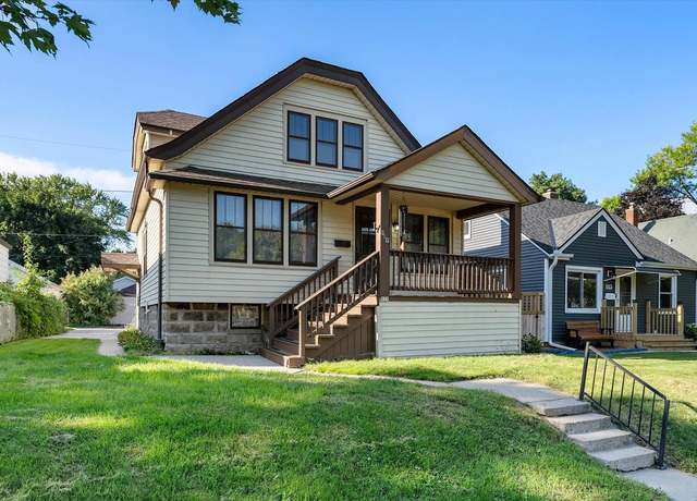 Property at 919 E Holt Ave, Milwaukee, WI 53207, 3 beds, 1 bath