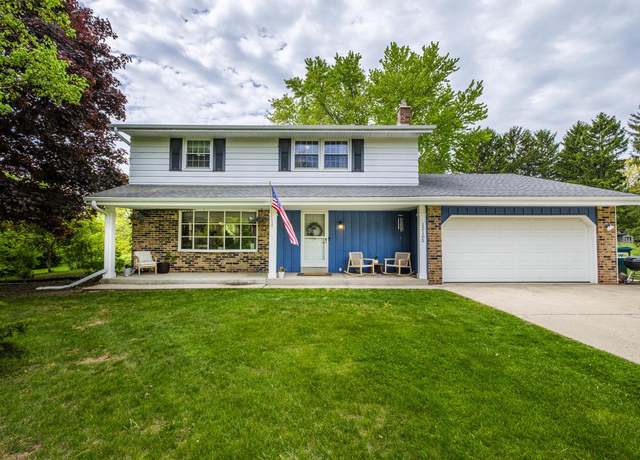 Property at 12105 W Shawnee Pass, Mequon, WI 53097, 4 beds, 1.5 baths