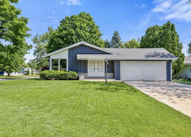 Property at N94W17370 Erika Rd, Menomonee Falls, WI 53051, 3 beds, 1.5 baths