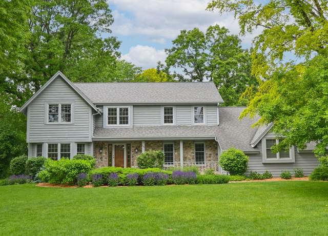 Property at 1005 Gray Fox Dr, Brookfield, WI 53045, 4 beds, 3 baths