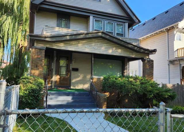 Property at 2754 N 41st St #2756, Milwaukee, WI 53210, 4 beds, 2 baths